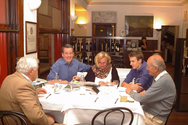 Momento di onfronto culturale. Nella foto: Dario Rei, Ingrid Sarlov Herlin, Richard Tellstrom, Matteo Devecchi e Francesco Garetto.