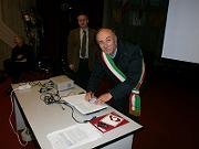 Sottoscrizione della Mozione per il mantenimento dell'areale del Freisa nella Candidatura UNESCO da parte del Dott. Roberto Bechis, Sindaco di Buttigliera d'Asti.