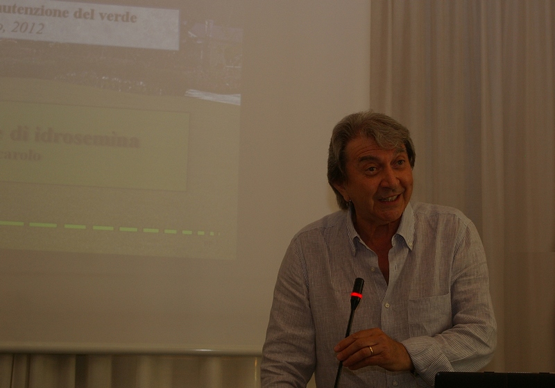 Relazione del Prof. Pietro Piccarolo (Presidente dell Accademia di Agricoltura di Torino) su Tecniche di idrosemina per linerbimento di terreni scoscesi.