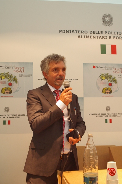 Introduzione da parte del Presidente LINO BLOISE dell Associazione Piante e Fiori d'Italia.