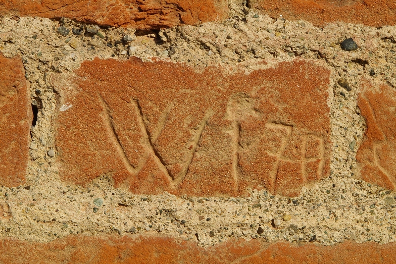 Date incise sui muri della cittadella di Alessandria.W I 78. 