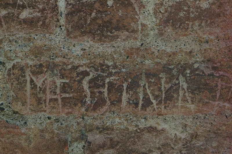 Nomi di località incise sui muri della Cittadella di Alessandria. MESSINA.