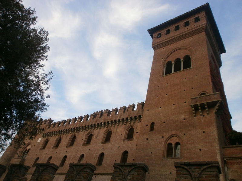 Veduta dello straordinario Castello di Gabiano, sede della presentazione del Volume Monferrato Splendido Patrimonio a cura di Lorenzo Fornaca.