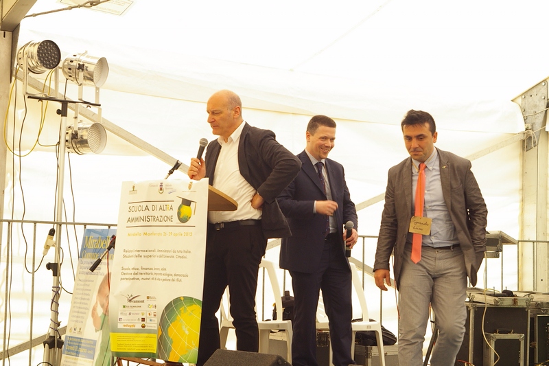 Illustrazione da parte del Dott. Carlo Bidone dell intervento progettuale per la realizzazione del Parco della Biodiversità presso il "Bricco del Poggio"a Mirabello Monferrato.