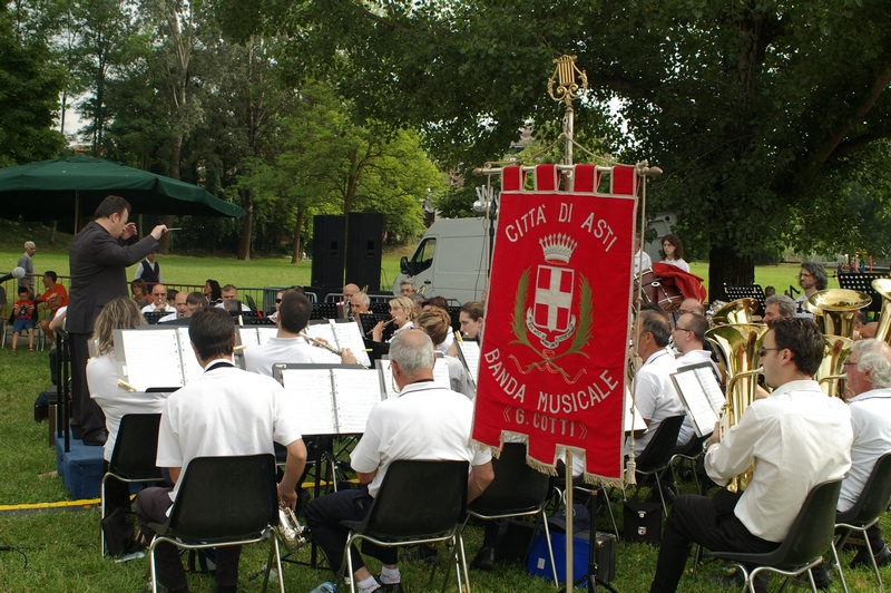 Concerto nel Parco Biberach della Banda musicale della Città di Asti "G. Cotti", diretta dal Maestro Sandro Satanassi.