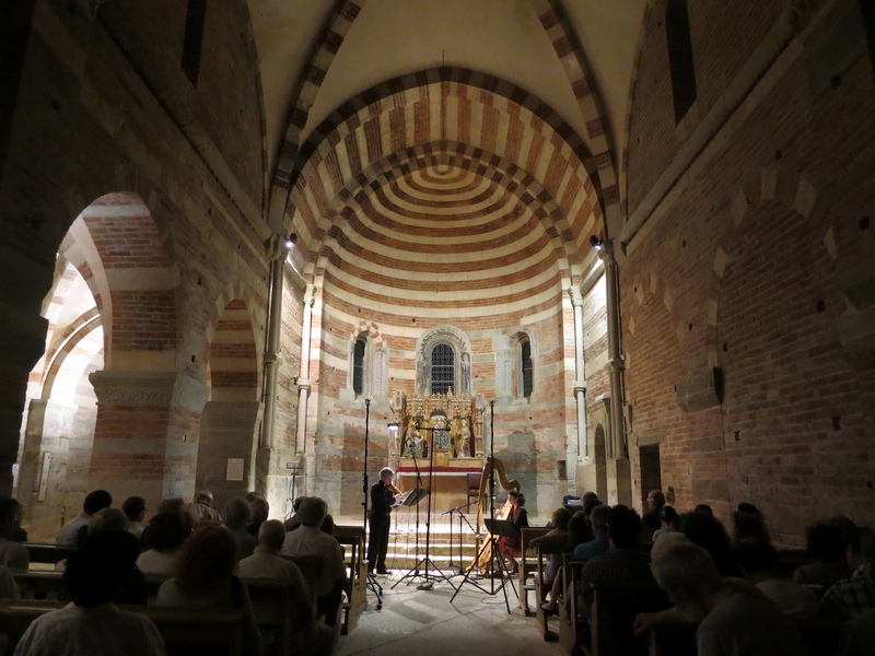 Musiche di Marco Uccellini: Sonate over Canzoni, Opera V, Venezia, 1649, per violino e basso continuo. Musicisti: Davide Monti Violino barocco e Maria Cristina Cleary Arpa doppia [Foto di Maurizio Pistone - La Cabalesta].