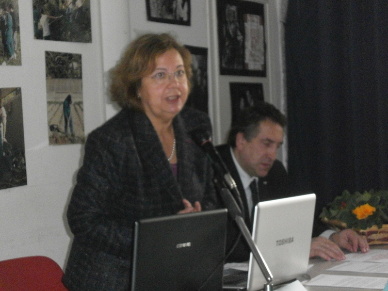 Introduzione della Prof.ssa Marcella Rogai (già Dirigente dell Istituto di Istruzione Superiore "B. Marsano") sulla presentazione nell anno 2012 della richiesta di Dichiarazione di notevole interesse pubblico del paesaggio di Sant Ilario in base al Codice dei Beni culturali e del Paesaggio (Codice Urbani).