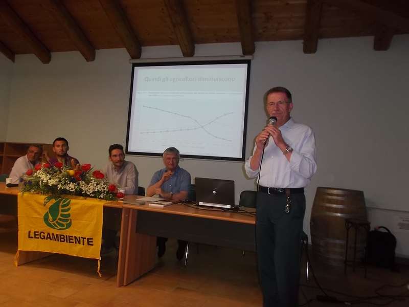 Contributo di riflessione del Prof. Vincenzo Gerbi, Vice Direttore alla didattica del DISAFA (Dipartimento di Scienze agrarie, forestali e alimentari) dell Università di Torino.