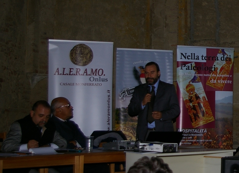 Relazione da parte del Prof. Marco Devecchi (Osservatorio del Paesaggio per il Monferrato e l Astigiano) su "Le trasformazioni del paesaggio agrario del Monferrato: dal Seicento all attualità" [Foto di Mirella Zitti].