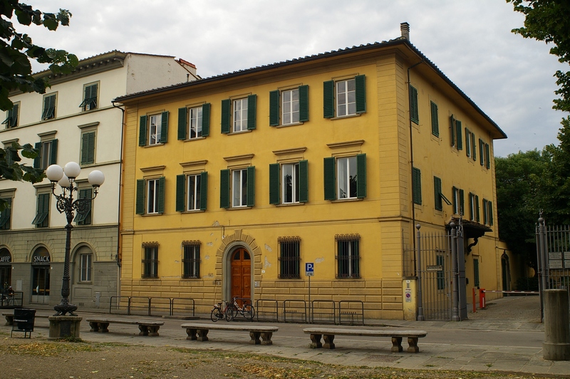 Veduta di Villa Ruspoili a Firenze su Piazza dell Indipendenza.