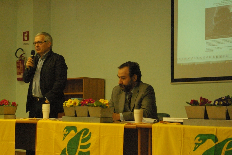 Saluto ai partecipanti al Convegno da parte del Dott. Agr. Maurizio Zailo Vice Presidente Federazione Interregionale dei Dottori Agronomi e Dottori Forestali del Piemonte e della Valle d Aosta  [FOTO di Stefano Porta].