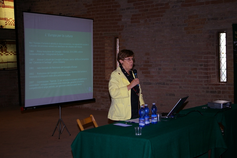 Relazione dell Arch. Liliana Pittarello (Touring Club Italiano) su "La fortuna del Medioevo fra le mete del turismo culturale: gusto del pittoresco o voglia di conoscenza?"