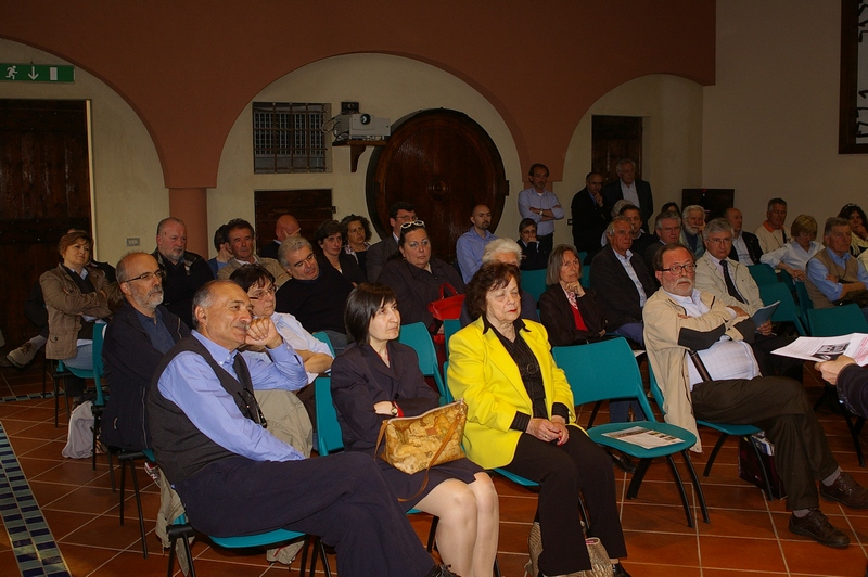 Veduta del folto pubblico presente in sala.