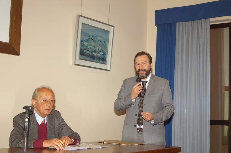 Contributo alla discussione da parte del Prof. Marco Devecchi, Presidente dell Osservatorio del Paesaggio per il Monferrato e l Astigiano [Foto di Dino Barera].