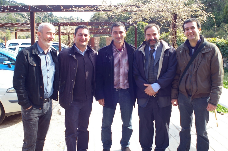 Foto ricordo al termine del Convegno con:  Òscar Borràs (Geògraf i tècnic paisatgístic de la DOQ), Jaume Josa (Secretari-Gerent Consell Regulador de la DOQ Priorat) e Toni Alcover (President de la DOQ Priorat), Marco Devecchi (Università di Torino).