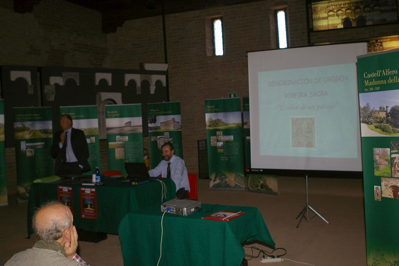 Relazione di  José Manuel Rodriguez Gonzalez (Presidente Ribeira Sacra - Galizia) su "Abbazie e paesaggi viticoli della Galizia". [Foto di Osvaldo Ferrero].