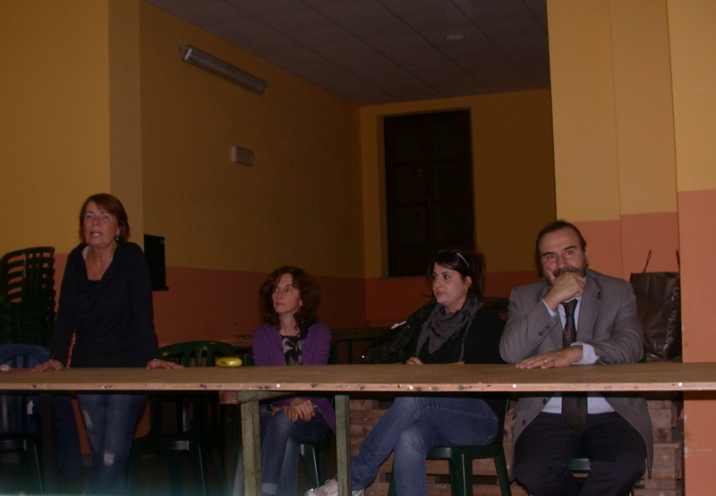 Introduzione da parte di Eugenia Rosso dell Associazione per la Difesa della Valtiglione e dintorni [Foto di Maria Cristina Oggero].