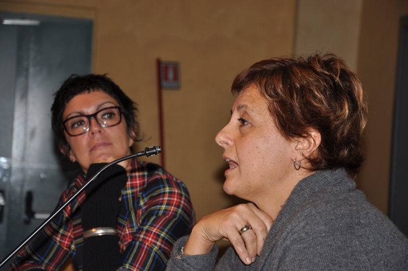 Intervento della Dott.ssa Paola Costanzo, Responsabile Museo della frutta "Francesco Garnier Valletti".Al Tavolo dei relatori: Dott.ssa Carla Coccolo, Responsabile del progetto Salone Gusto - Terra Madre. 