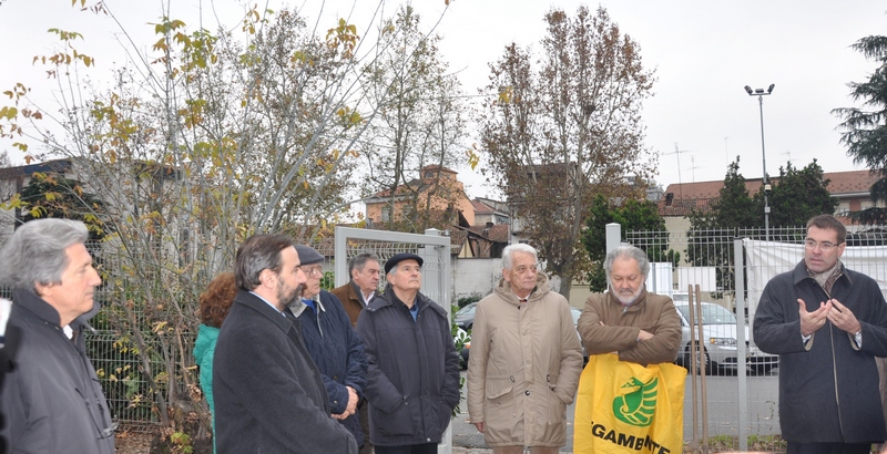 Ricordo da parte dell Avv.  Davide Arri, Vice Sindaco della Città di Asti, dell Ing. Giuseppe  Ratti  e riflessione  sul gesto di piantagione dell albero in sua memoria [Foto di Aurelia Brignolo].