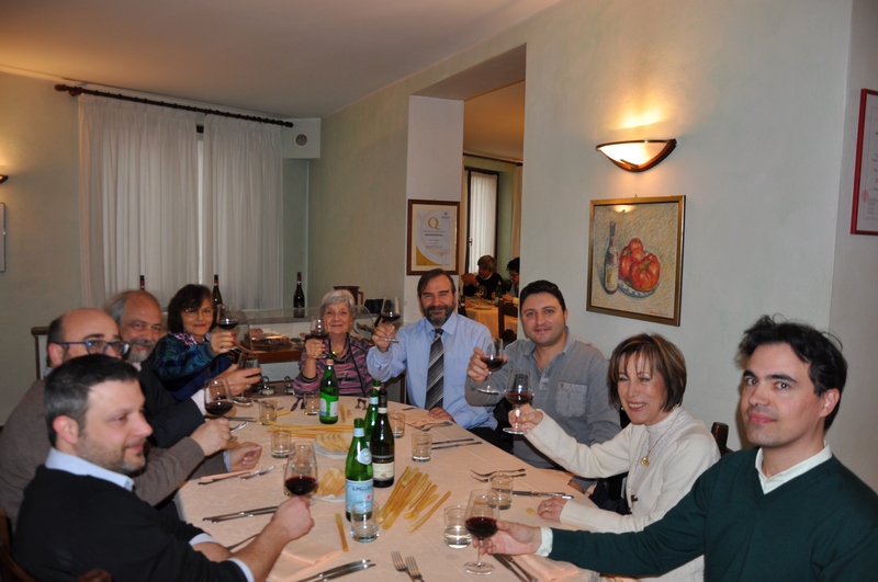 Momento conviviale al termine del Convegno: Marco Pesce, Massimo Carcione, Sergio Conti, Mirella Zitti, Laurana Lajolo, Marco Devecchi, Umberto Rosati, Giuliana Biagioli e Fulvio Gatti.