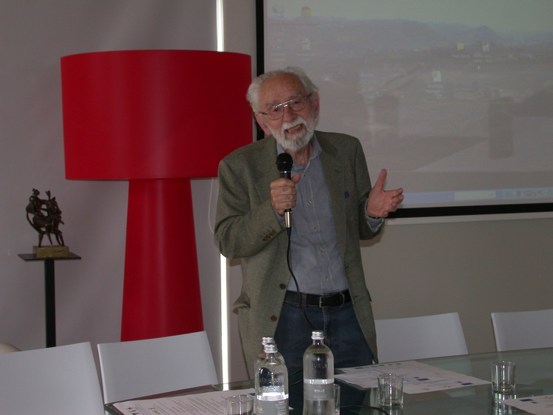 Avvio dei lavori del Convegno da parte del Moderatore, Prof. Massimo Quaini (Università di Genova).