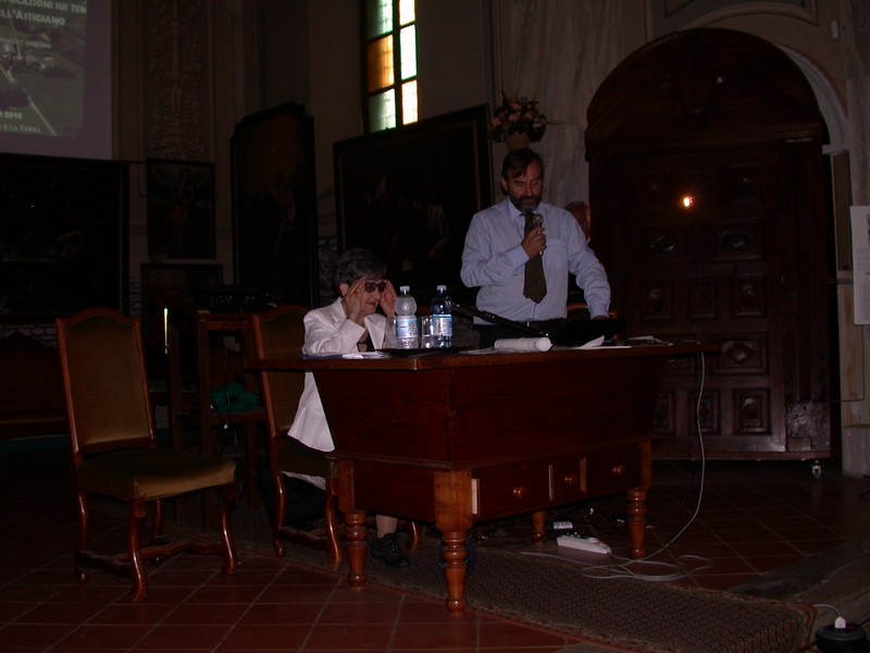 Relazione del Prof. Marco Devecchi (Presidente dell Osservatorio del paesaggio per il Monferrato e l Astigiano) su "La percezione e l azione delle popolazioni sui temi del paesaggio: esperienze nell Astigiano" [Foto di Matteo Pedaso].