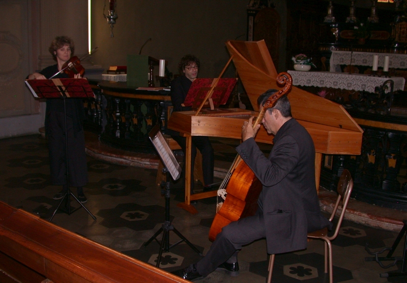 Concertisti: Luisa Ratti, violino barocco,Gualtiero Marangoni, viola da gamba e Marco Vincenzi, clavicembalo.