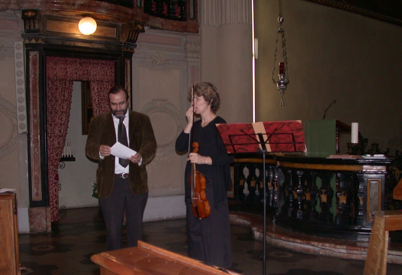 Presentazione da parte di Marco Devecchi del Concerto dell Ensemble La Sonnerie "Musiche del Barocco europeo tra Germania e Francia", presso la Chiesa di Santa Maria Nuova in Piazza Santa Maria Nuova ad Asti [Foto di Gianfranco Monaca].