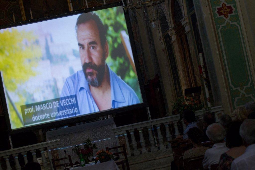 Video illustrativo da parte di Marco Devecchi del "Progetto per il recupero dell identità di territori di Valle nei paesaggi del vino di Langhe, Roero e Monferrato" [Foto di Omar Pistamiglio].