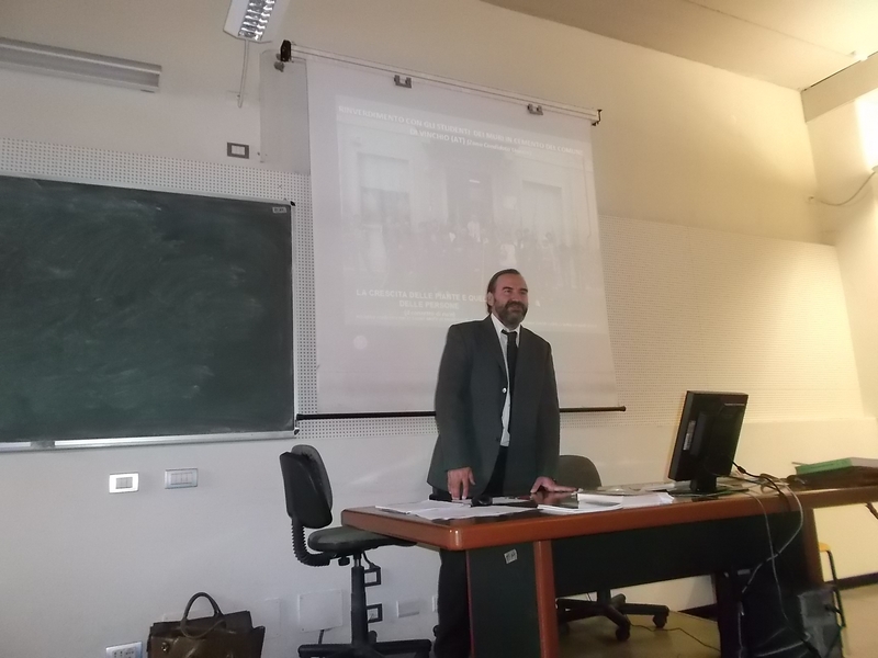 Relazione del Prof. Marco Devecchi dell Università di Torino - Dipartimento di Scienze agrarie, forestali e alimentari e Presidente dell Osservatorio del Paesaggio per il Monferrato e l Astigiano su "Il paesaggio come fattore strategico di qualità della vita".