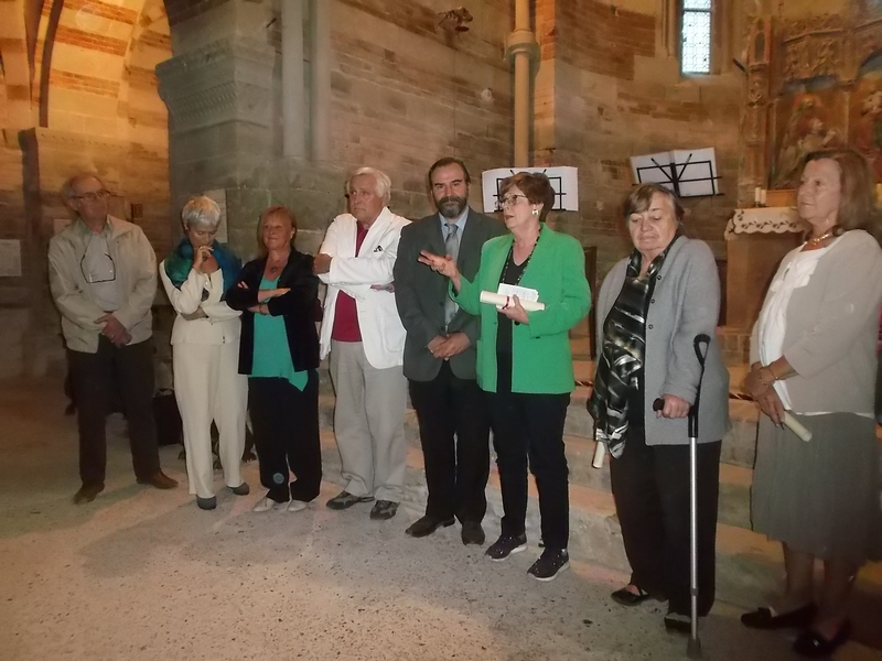 Consegna del premio "Alfiere del Paesaggio 2015" al "Gruppo di lavoro 1984" sulle Chiese romaniche delle campagne astigiane:  Liliana Pittarello e Renato Bordone, con Clara Palmas, soprintendente, e Fernando Delmastro, Giangiacomo Fissore, Pierluigi Gaglia, Elso B. Gramaglia, Sara Inzerra, Mirella Macera, Elena Ragusa, Paola Salerno e Alberto Scolari. 