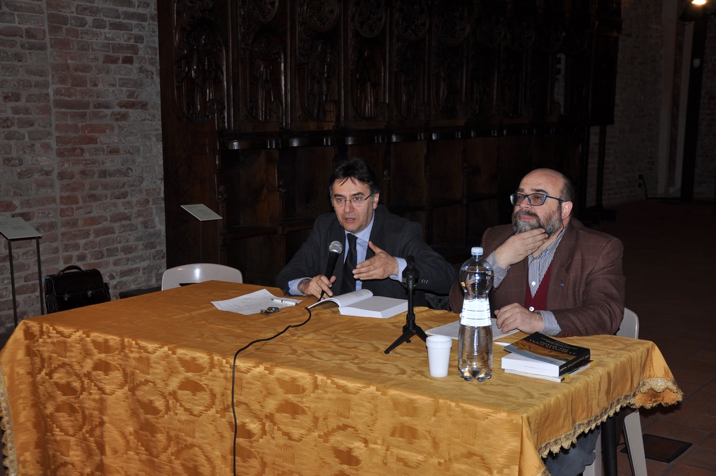 Presentazione del libro da parte del Presidente Roberto Cerrato del Centro studi sul paesaggio culturale delle Langhe [Foto di Lorenzo Gallo].