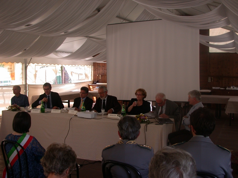 Relazione del Prof. Massimo Occhiena, Ordinario di Diritto amministrativo dell Università di Sassari, su "La tutela giuridica delle alberature stradali".