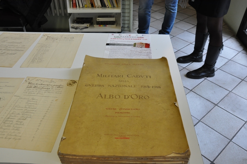 Copertina del Libro dei "Militari Caduti nella Guerra Nazionale 1915 - 1918" Albo d Oro - Volume quindicesimo Piemonte [Mirella Zitti].