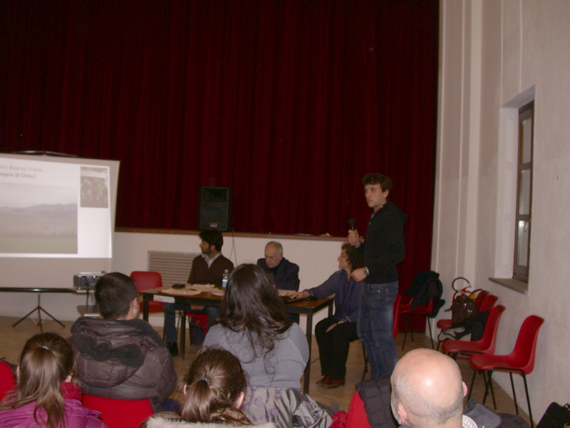 Relazione di Silvia Bruno e studenti, Istituto Professionale Agrario dell IIS B. Vittone di Chieri su  "Paesaggi rurali a scuola. Ricerche fotografiche".