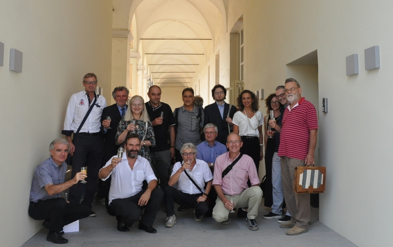 Foto ricordo con Brindisi al termine del Convegno "La misericordia del Signore per ogni essere vivente" nell ambito della XI Giornata nazionale per la Custodia del creato. Da (sx): Franco Correggia, Piergiogio Pascolati, Michelino Musso, Carla Forno, Marco Devecchi, Don Dino Barberis, Piero Lamarca, Angelo Porta, Gianfranco Miroglio, Umberto Gallo-Orsi, Ezio Claudio Pia, Barbara Baino, Tiziana Valente, Francesco Scalfari e Franco Fischetti (Foto di Francesco Leone Devecchi).