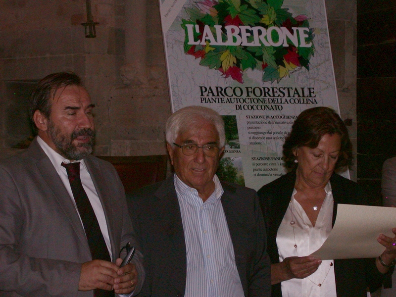 Foto ricordo con il Premiato, il Sig. Giuseppe Conrotto [Foto di Simone Lonati].