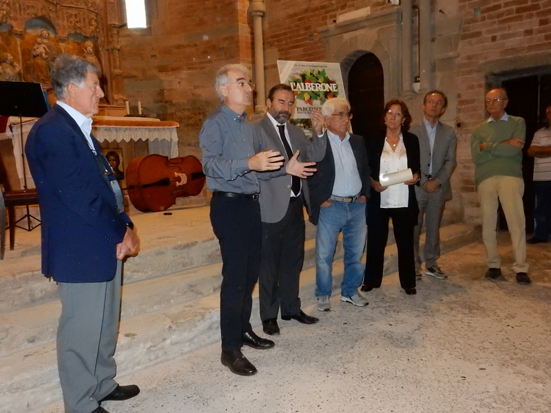 Riflessione sulle motivazioni del Premio da parte di Franco Correggia (Presidente dell "Associazione Terra, Boschi, Gente e Memorie") [Foto di Simone Lonati].