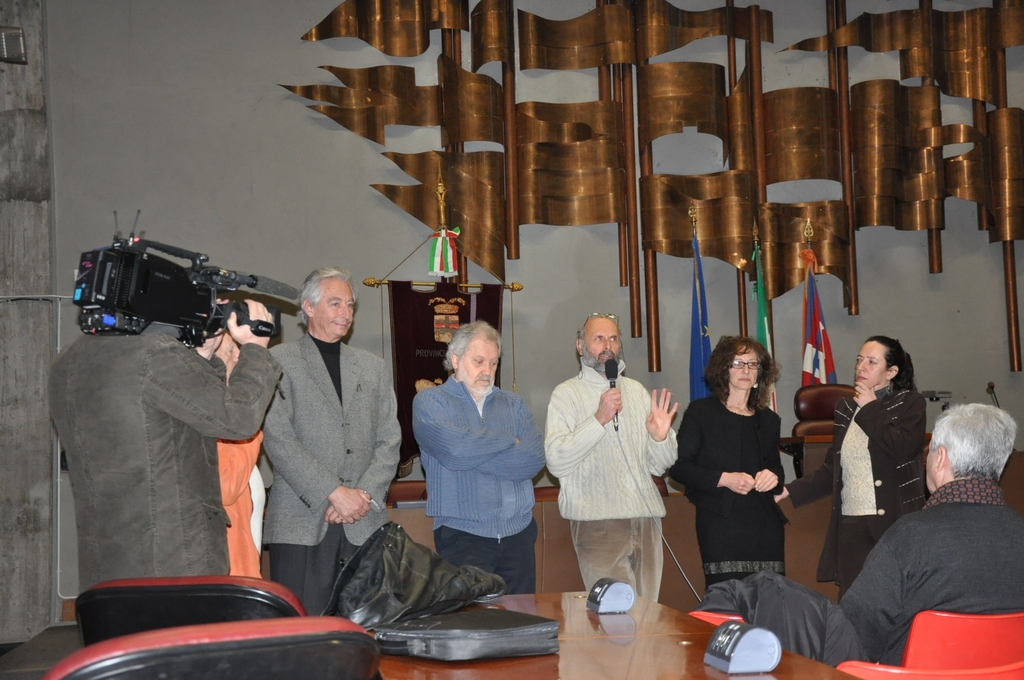 Riflessioni sul rinvio del contraddittorio in riferimento all istanza di autorizzazione per la costruzione e l esercizio di un impianto cogenerazione e di una rete di teleriscaldamento a servizio dell ospedale Cardinal Massaia e della Città di Asti (Sala Consiliare della Provincia di Asti. Intervista della RAI ad Alessandro Mortarino.