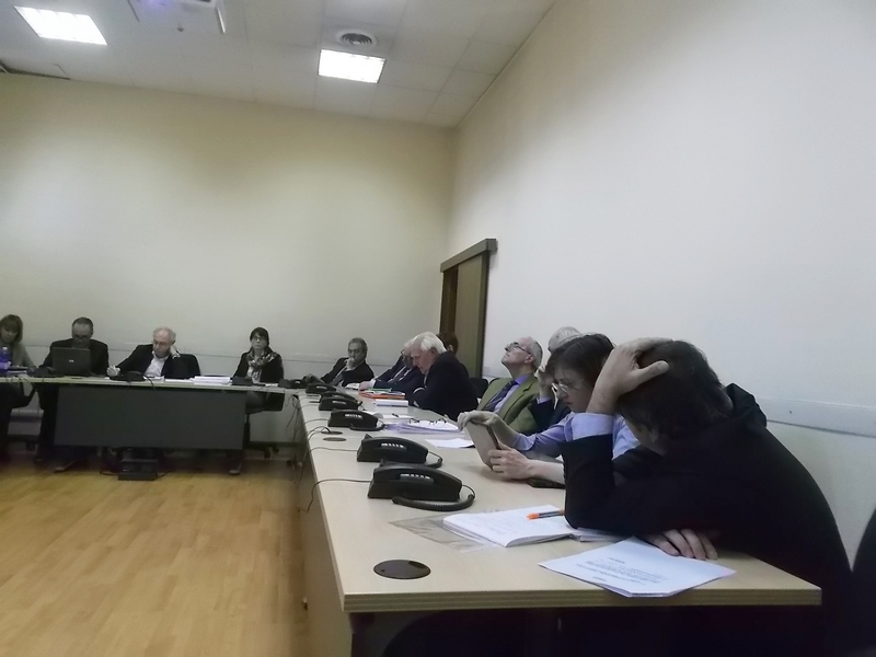 Contributo di riflessione sull avanzamento dei lavori nella definizione del nuovo Piano Paesaggistico della Regione Piemonte da parte del Prof. Valerio Di Battista (Presidente della Rete degli Osservatori del Paesaggio del Piemonte). Al tavolo di coordinamento della riunione: Arch. Annalisa Savio, Arch. Alfredo Visentini e Arch. Giovanni Paludi della Regione Piemonte.