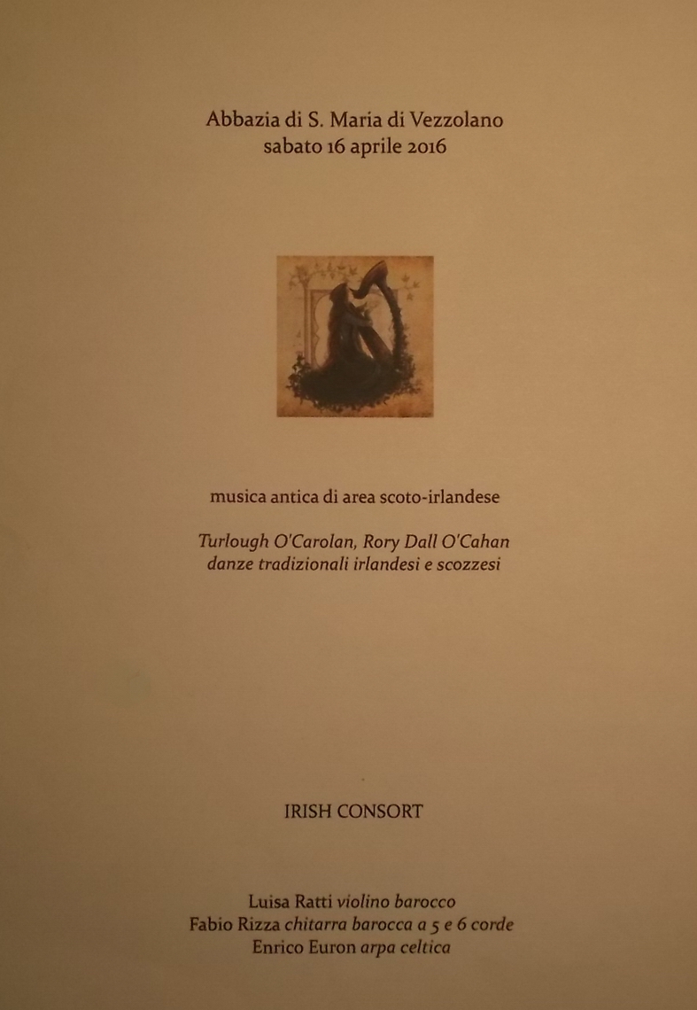 Depliant del Concerto di apertura a cura di Irish Consort di musiche antiche di area Scoto - irlandese (OCarolan, OCahan, tradizionale) presso la Canonica di Santa Maria di Vezzolano.