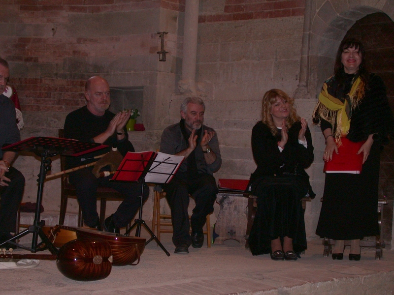 Applausi agli artisti del Gruppo di Musica antica La Ghironda per l apprezzata esecuzione musicale.