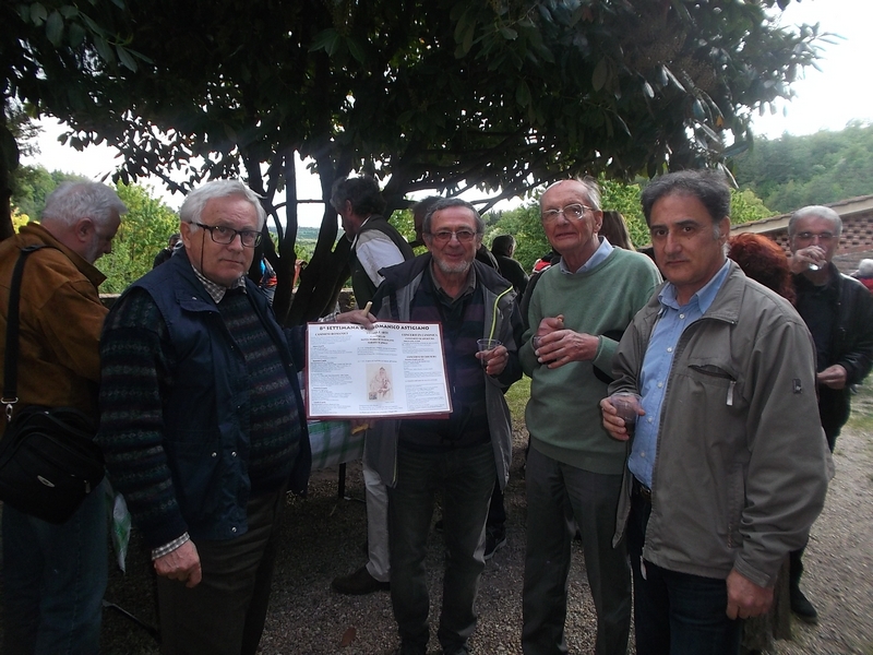 Brindisi nella Corte interna della Canonica di Santa Maria di Vezzolano alla straordinaria figura di Guglielmo da Volpiano studiato nell ambito della VIII Settimana del Romanico astigiano.