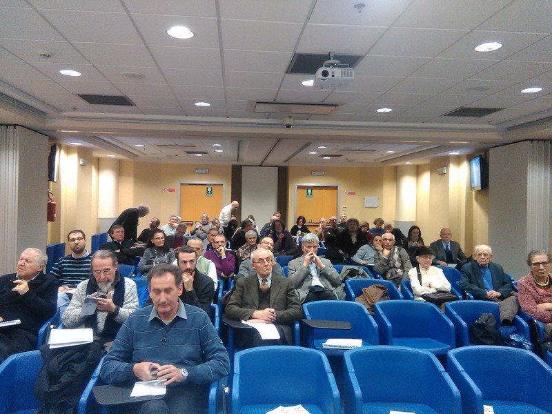Veduta del folto ed interessato pubblico presente al Convegno "Accettare il conflitto, risolverlo e trasformarlo in un processo condiviso: il caso del governo del territorio. Dialogo tra l Urbanistica e la Lettera enciclica Laudato sì sulla cura della casa comune".