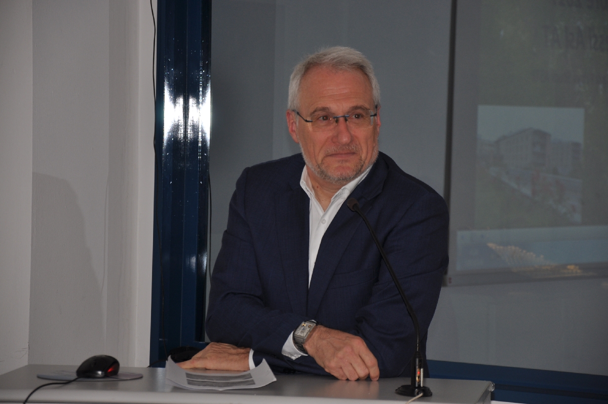 Relazione del Prof. Franco Calcagno (Provveditore agli studi della Provincia di Asti) su "Scuola e studenti per il Parco della Salute".