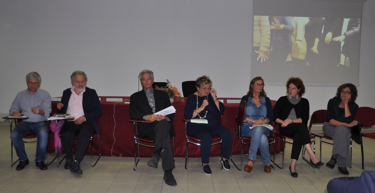 Contributo di riflessione alla Tavola rotonda da parte di Maria Teresa Pippione (Associazione Alzheimer) [Foto di Mirella Zitti].