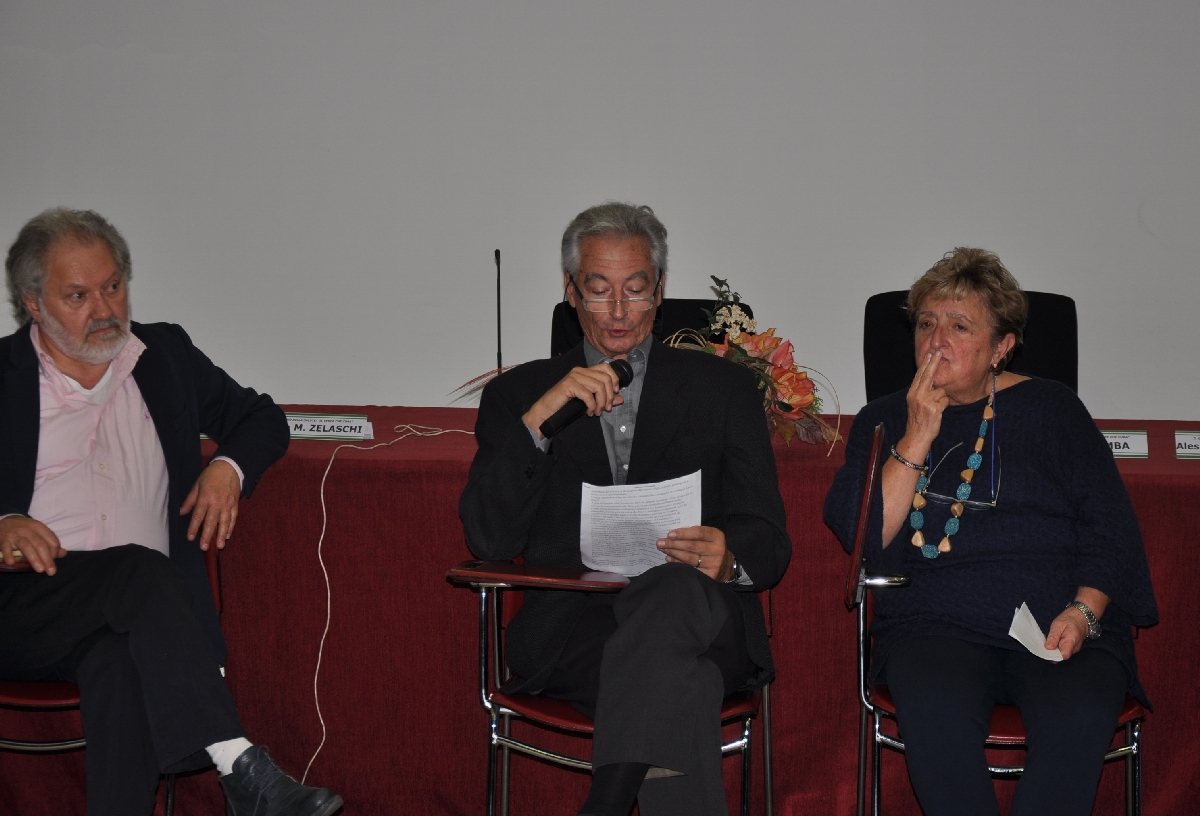 Contributo di riflessione alla Tavola rotonda da parte del Dott. Paolo Montrucchio (Sostenitore no grandi impianti industriali in Ospedale) [Foto di Mirella Zitti].