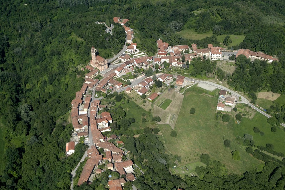 Veduta aerea dello staordinario paesaggio agrario di Aramengo [Foto di Mark Cooper].