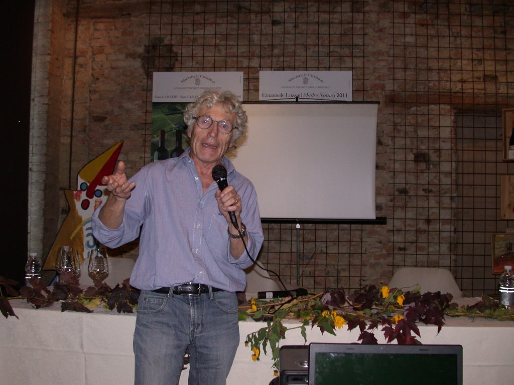  Riflessione del Prof. Gianfranco Miroglio, presidente del Museo paleontologico di Asti [FOTO di Carlo Bidone].