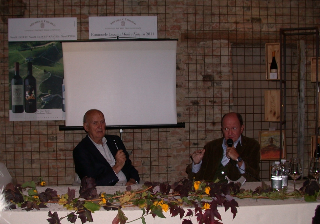 Intervista del giornalista Claudio Serra a Michele Chiarlo [FOTO di Carlo Bidone].